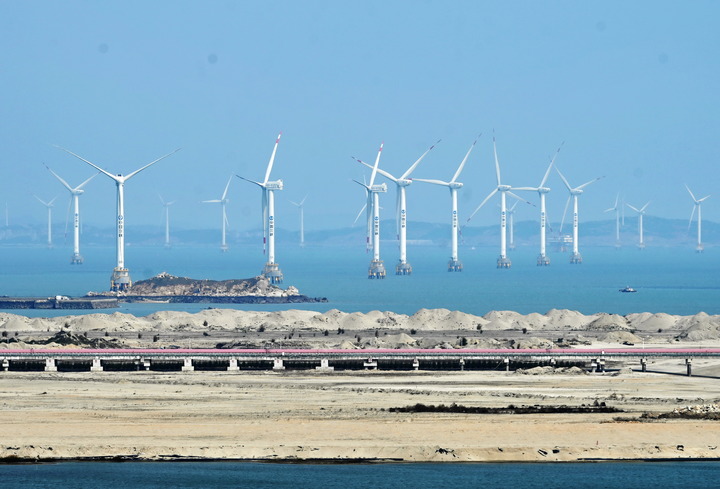 2021年3月9日，三峽福清興化灣海上風(fēng)電場。新華社記者 林善傳 攝