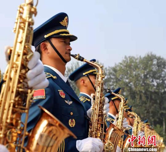 等待10余年西藏高原軍人的“閱兵夢”照進現(xiàn)實